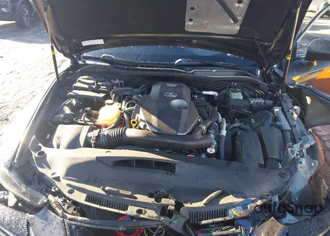 2018 Lexus Is 300 z USA, uszkodzony, nr VIN JTHBA1D29J5076293